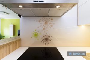 Kuhinjsko steklo Ajdovščina Luminum Steklarstvo Motiv na kuhinjskem steklu