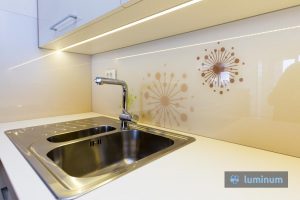 Kuhinjsko steklo Ajdovščina Luminum Steklarstvo Motiv na kuhinjskem steklu