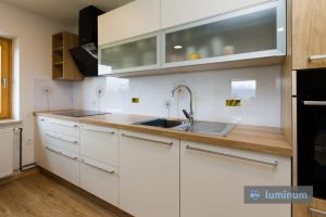 Kuhinjska stekla Luminum, regratovve lučke, kuhinje, zaščita stene